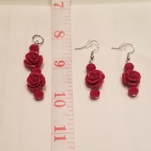 🎉HP!! 🌹Cute red rose earring and pendant set